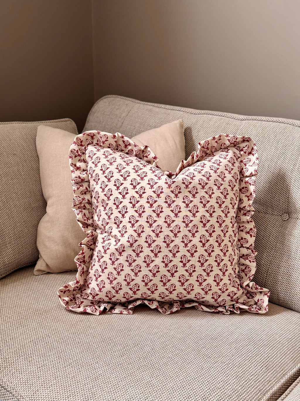 Block Printed Ruffle Cushion Red/Linen