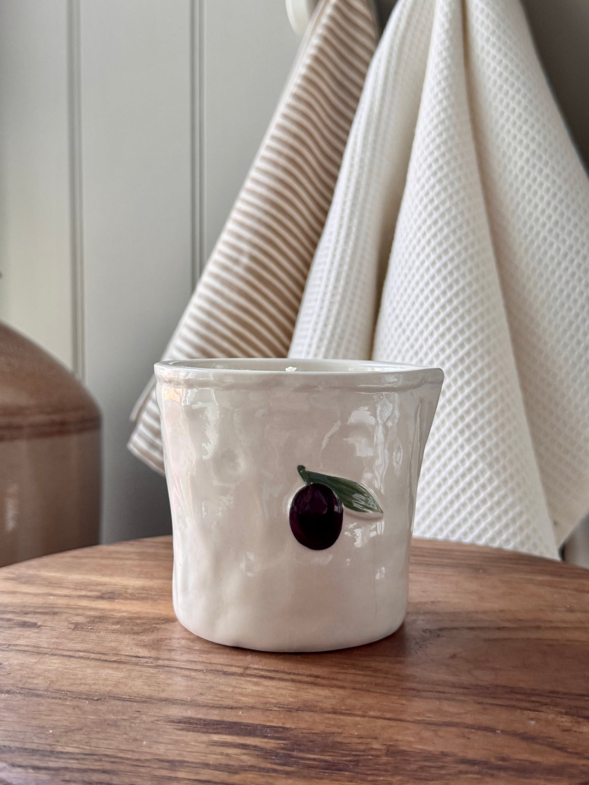 Olive Embossed Ceramic Candle- Fig Olive